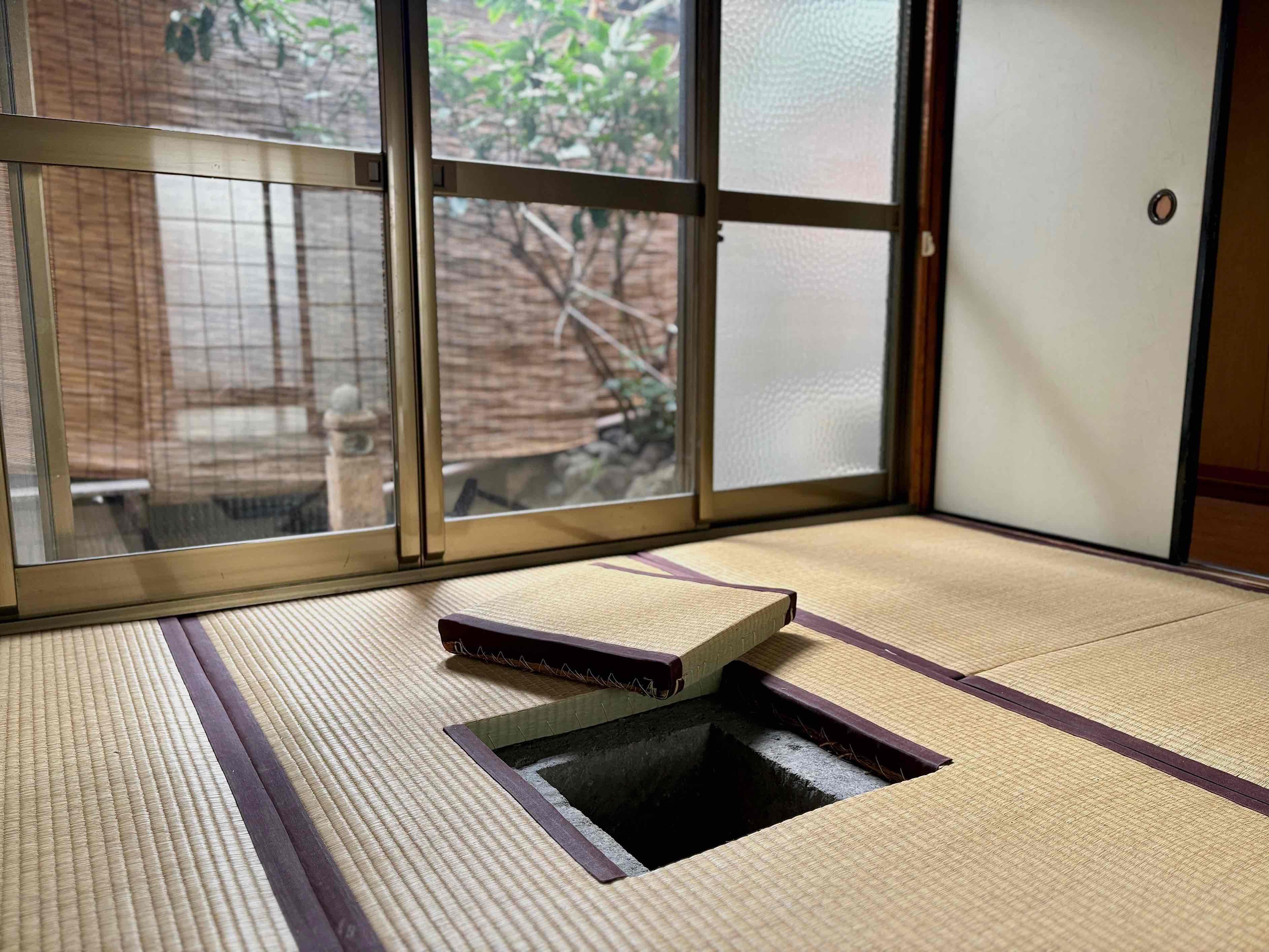 京都市北区紫野南舟岡町74-4の賃貸物件/炉が切ってあるのでこれを機に茶道を始めてみては？