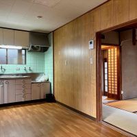 京都市北区紫野南舟岡町74-4の賃貸物件/タイルや一昔前のキッチンが良い味出してます