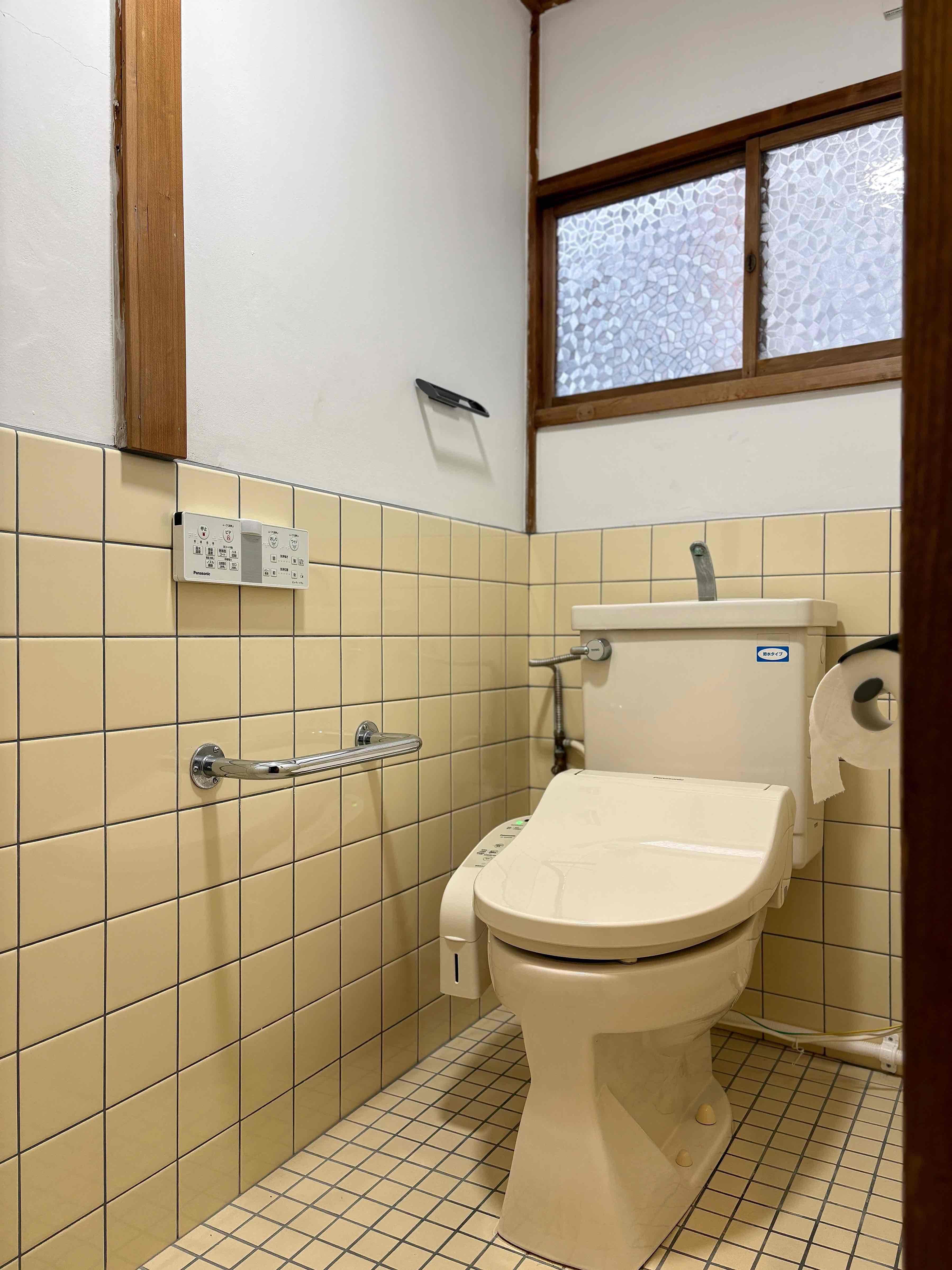 京都市左京区岡崎最勝寺町2番地22の賃貸物件