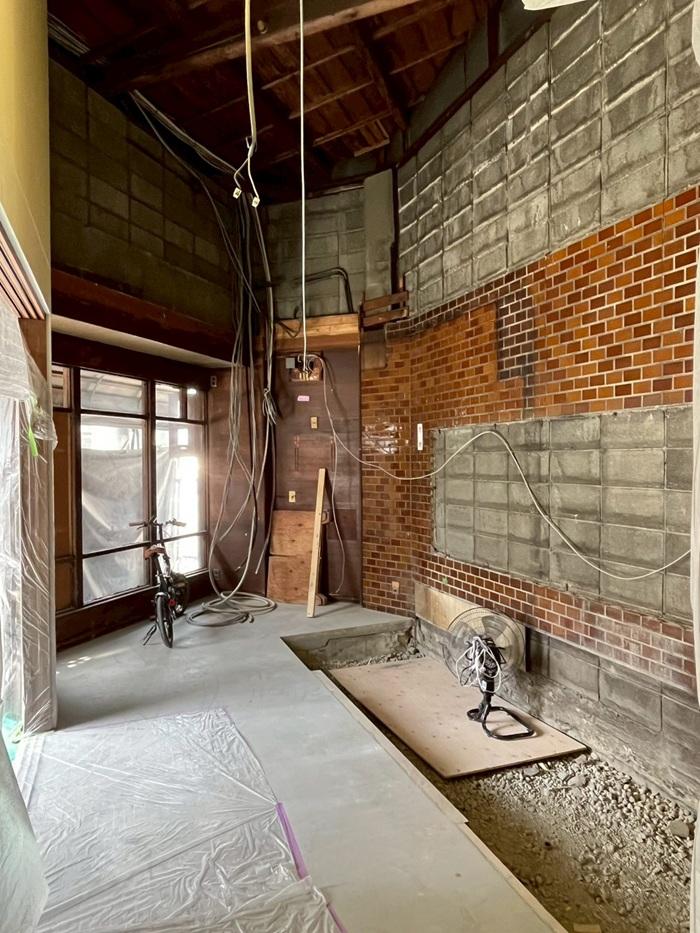 京都市中京区壬生馬場町30-13、30-20の賃貸物件/区画No1｜カウンター席のみになりそうですが、この天高は嬉しい。