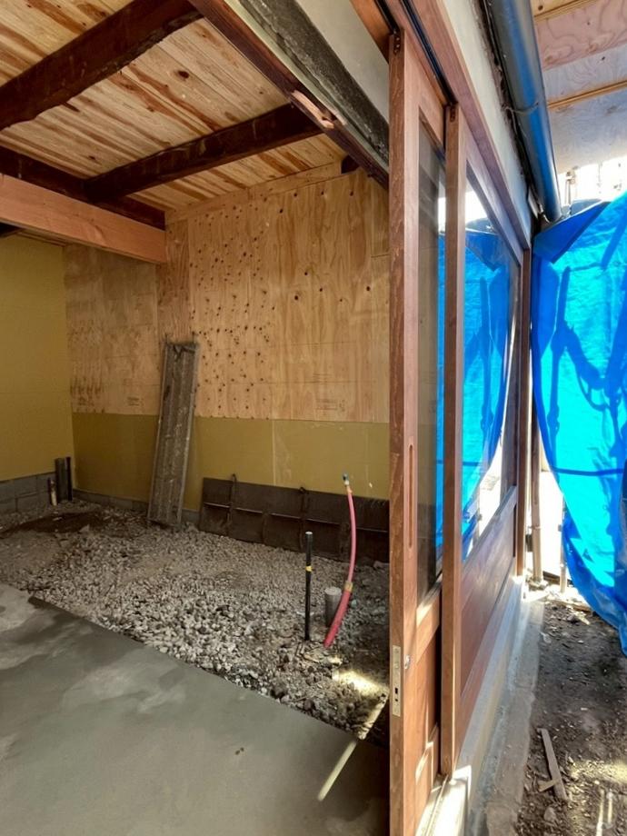 京都市中京区壬生馬場町30-13、30-20の賃貸物件/区画No3｜大きなガラス面の木建具も貸主にて準備済み