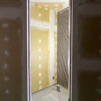 京都市中京区壬生馬場町30-13、30-20の賃貸物件/1階中央部に位置する共用トイレの準備中