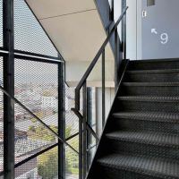 京都市下京区本塩竈町583-4の賃貸物件/階段もしっかりと格好いい