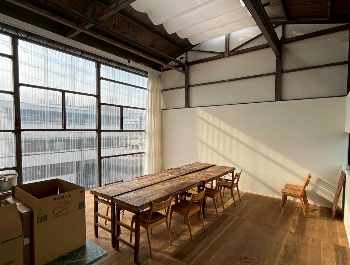 京都市下京区中堂寺前田町9-10の賃貸物件/2階西側カーテン全開にしてみた。気持ちい日差しが入ってきます。季節によっては過酷になりますが、そこはご愛敬