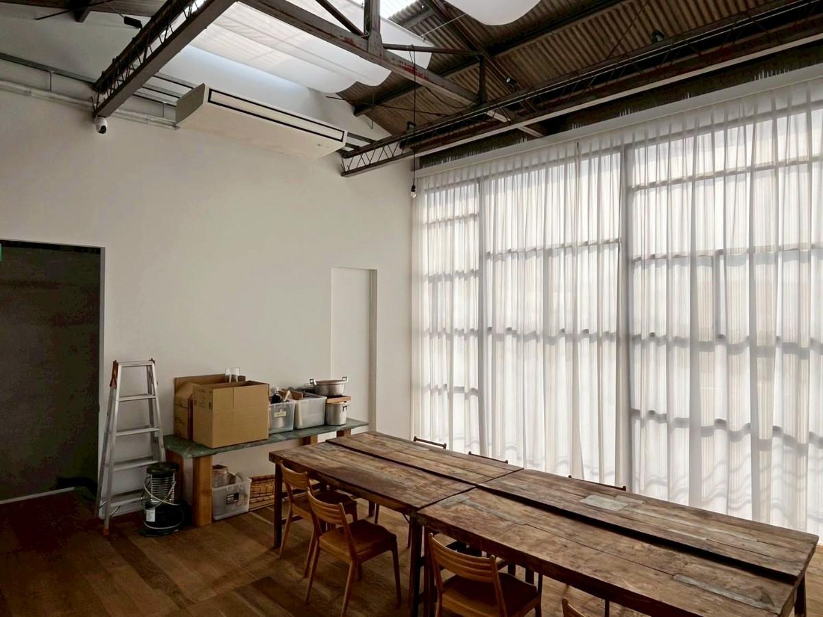 京都市下京区中堂寺前田町9-10の賃貸物件/2階南側には2階用のトイレもあり〼。ワークショップに良さそうな空間ですね