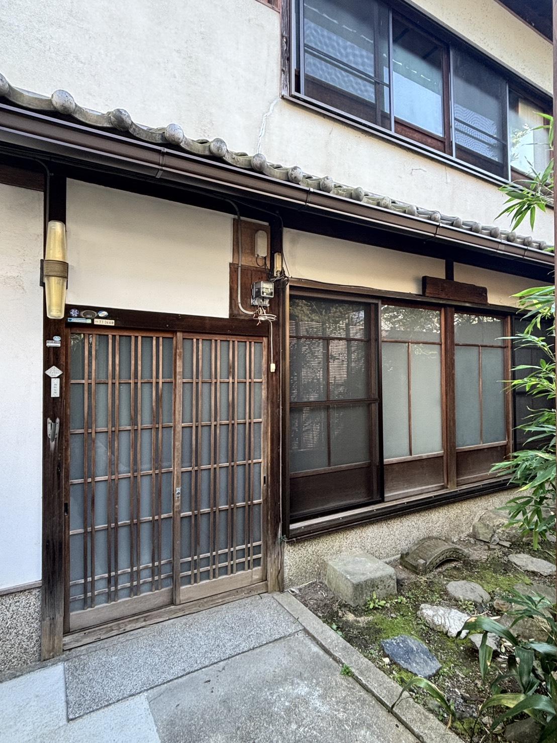 京都市左京区聖護院中町の賃貸物件/玄関｜どこか懐かしい、和の佇まい