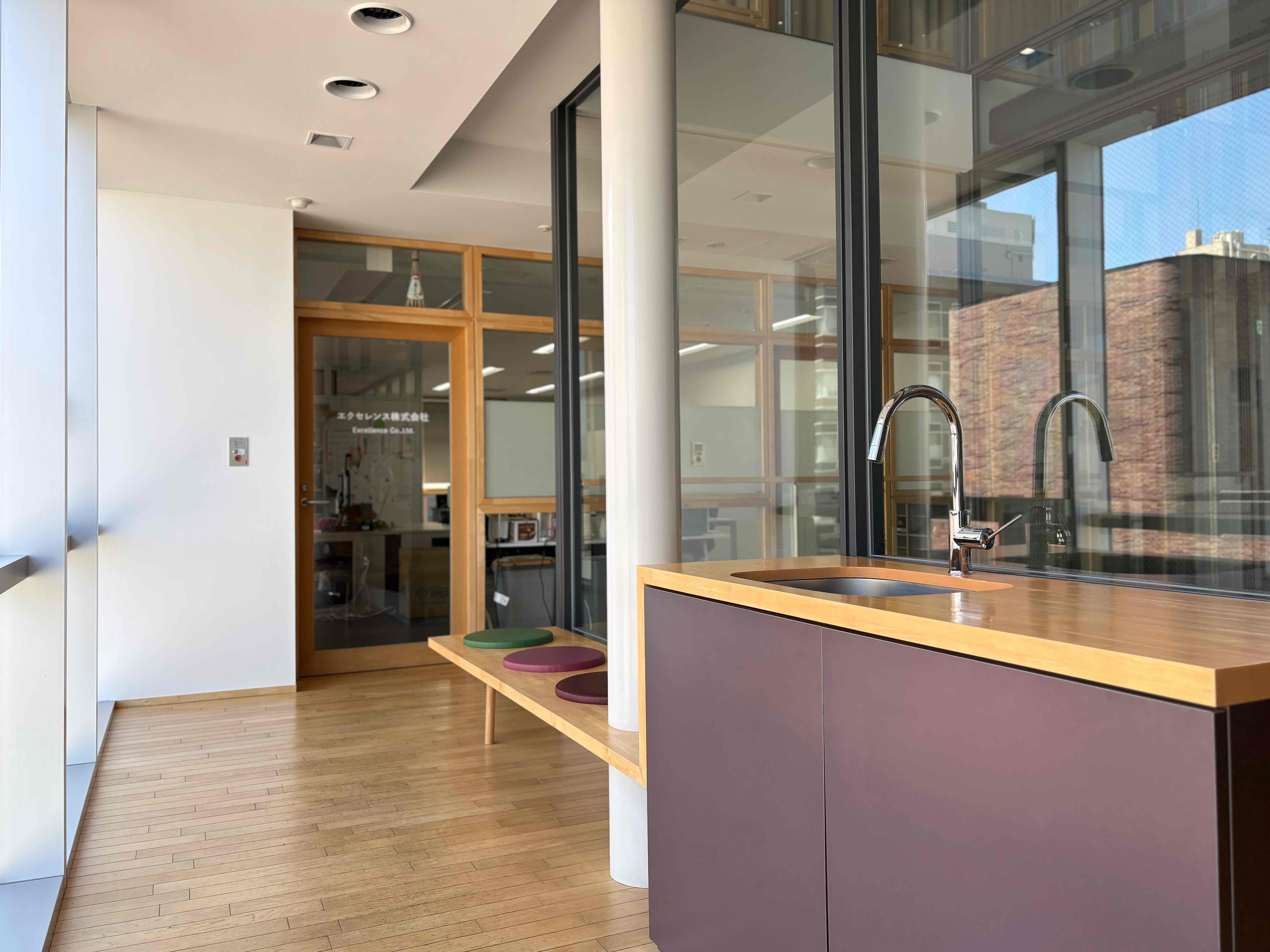 京都市中京区烏丸通四条上ル笋町688の賃貸物件/光と風を通す吹き抜けになっています