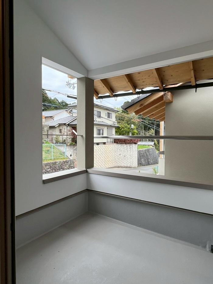 京都市左京区修学院檜峠町11-23の賃貸物件/D号室｜脱衣場に面してバルコニー