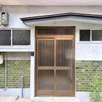 京都市右京区太秦和泉式部町3-43の賃貸物件/レトロなグリーンタイルがさりげない個性を添えます