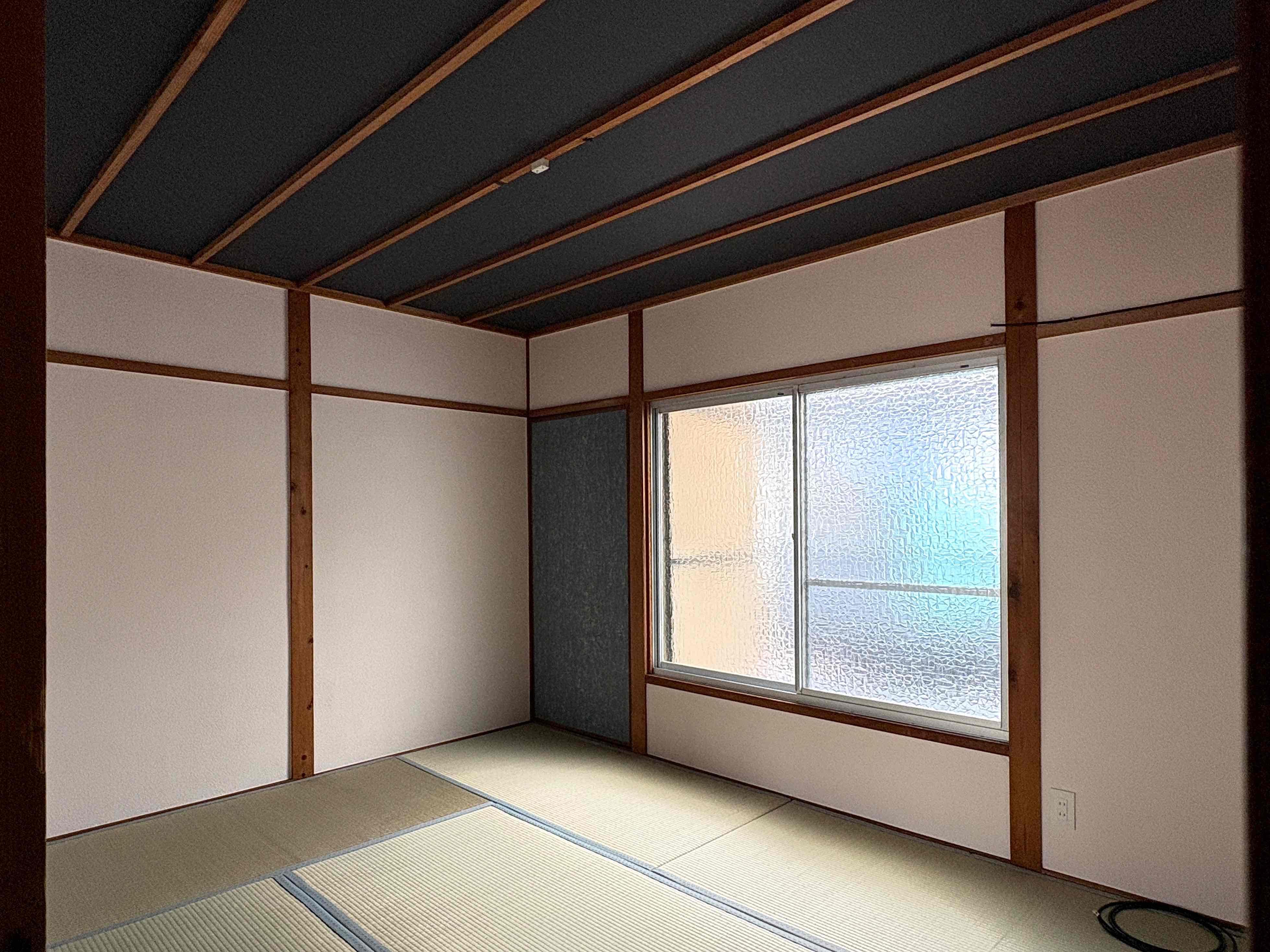 京都市右京区太秦和泉式部町3-43の賃貸物件/ついつい腰を下ろしたくなる落ち着いた一室