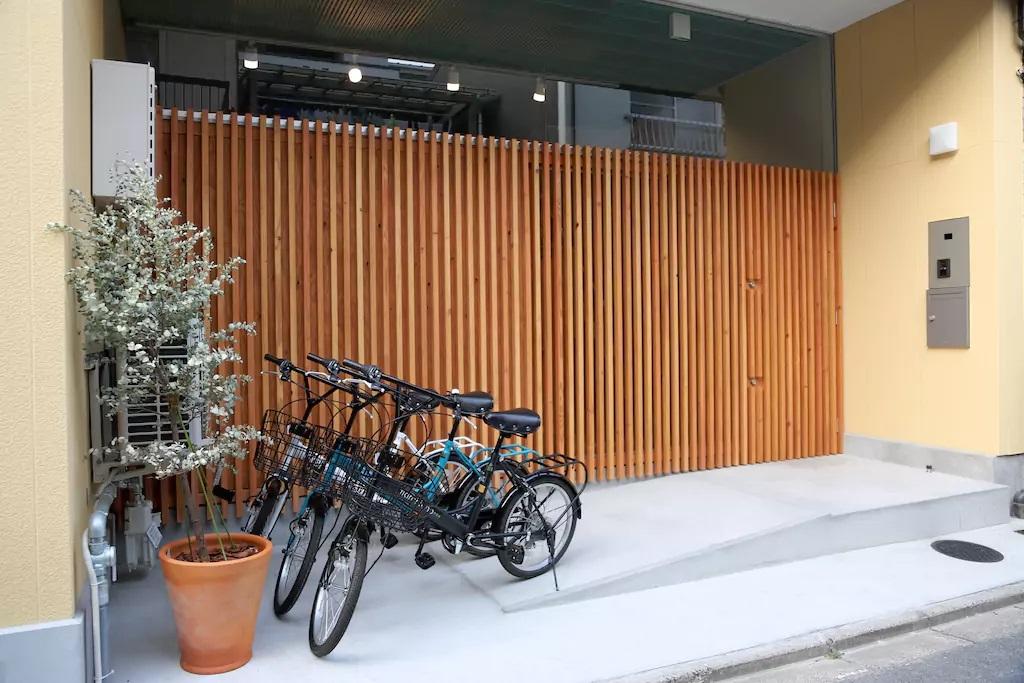 京都府京都市北区紫野上柏野町の売買物件/桟で通りからの目線を遮ります