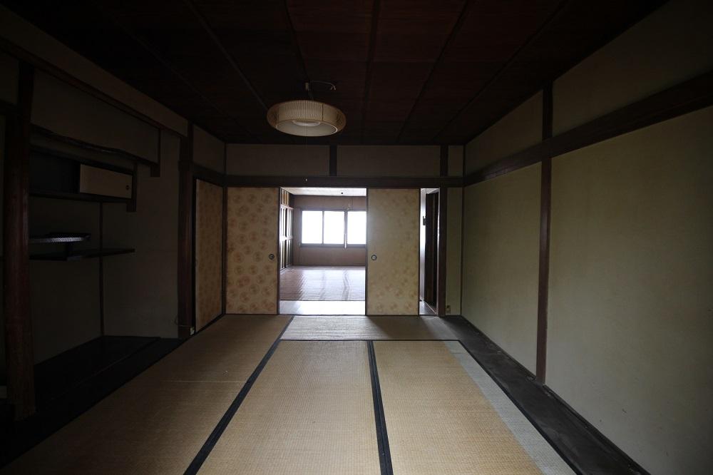2階の和室も比較的良い状態