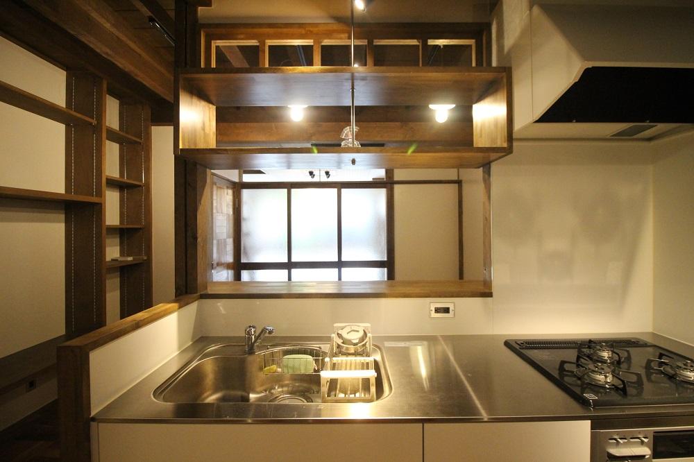 京都府京都市上京区丸太町通黒門東入藁屋町の賃貸物件/キッチンからはこの感じ
