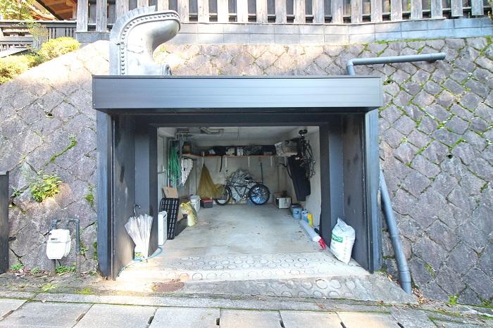 堀込ガレージ、色々置けます(サイズ制限有)