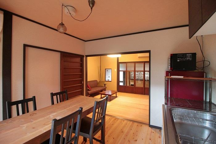 京都市中京区壬生松原町45-8の売買物件/リビングとダイニングの間に引違戸が存在します　※写真は過去の賃貸募集時のもの