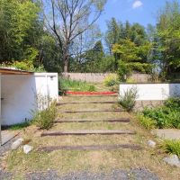 京都市山科区日ノ岡坂脇町21の賃貸物件/畑とは高低差があります