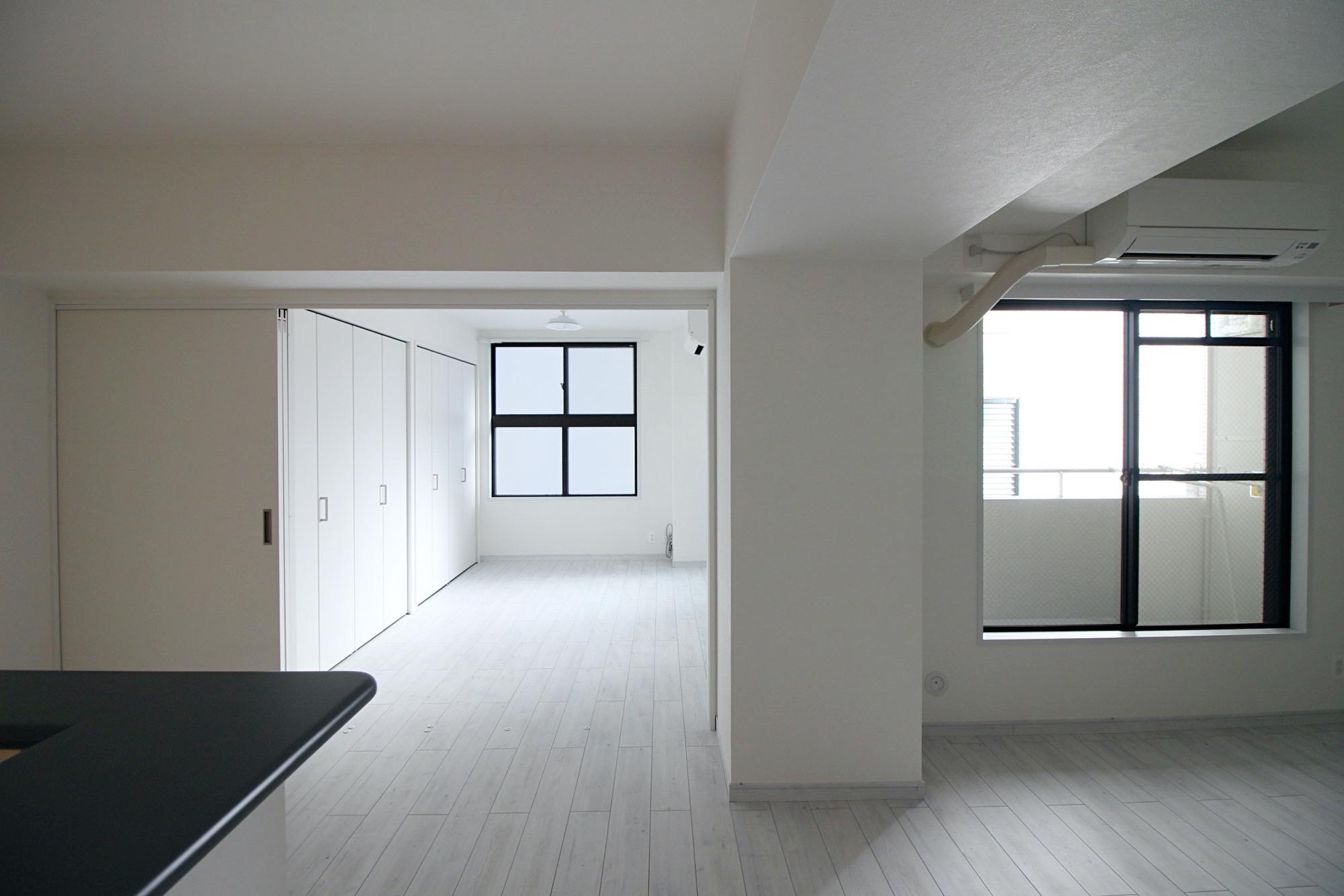 京都市中京区御幸町三条上る丸屋町320の賃貸物件/奥の部屋が建具で仕切れるようになっています