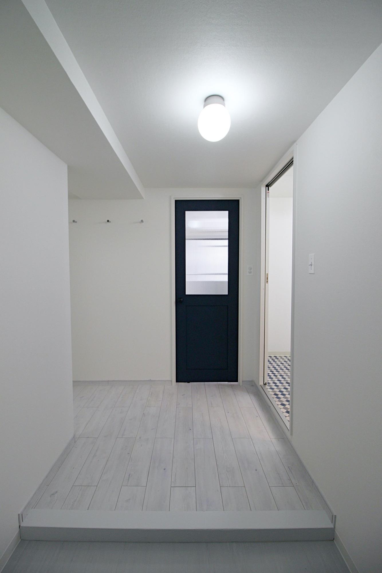 京都市中京区御幸町三条上る丸屋町320の賃貸物件/玄関スペースは広くコートかけたり色々できます