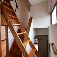 京都市中京区壬生西土居ノ内町26-14の賃貸物件/屋根裏への梯子｜2階