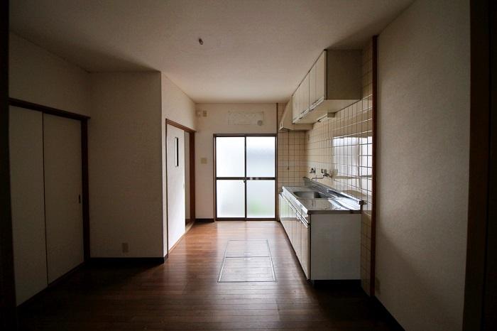 京都市中京区壬生西土居ノ内町26-14の賃貸物件/手前ならテーブルが設置出来そう