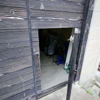 大阪市東成区神路３丁目の賃貸物件/潜り戸があるので、日常の出入りはここからでも