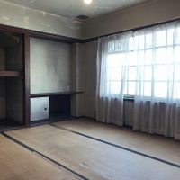 大阪市都島区高倉町1丁目の賃貸物件/光が漏れ入る大通り側の空間