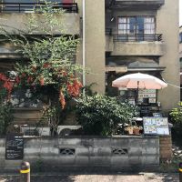 大阪市都島区高倉町1丁目の賃貸物件/別区画で営業されているカフェ。２階まで拡張されました