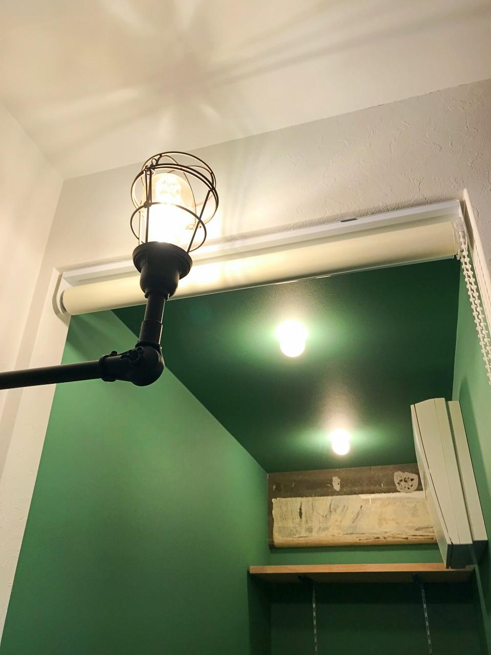 大阪市港区弁天4丁目13&minus;23の売買物件/渋めのグリーンと照明が素敵