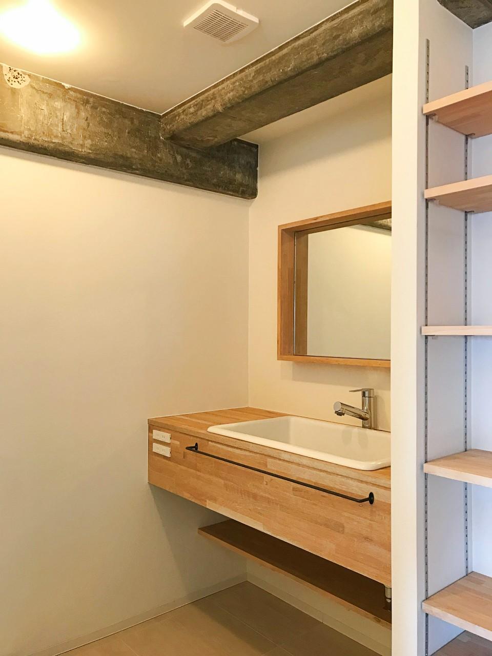 大阪市港区弁天4丁目13&minus;23の売買物件/柔らかい雰囲気の造作洗面