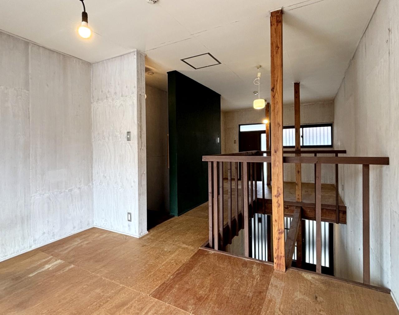 堺市堺区南島町4丁目の賃貸物件/2階部分、柱はリノベーション前のものです