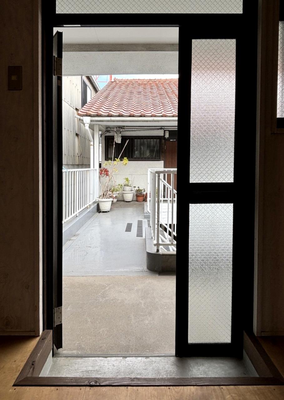 堺市堺区南島町4丁目の賃貸物件/文化住宅なので、元の2階部分の玄関も利用できます