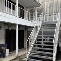 堺市堺区南島町4丁目の賃貸物件/1Fと2F両方の玄関を利用できます