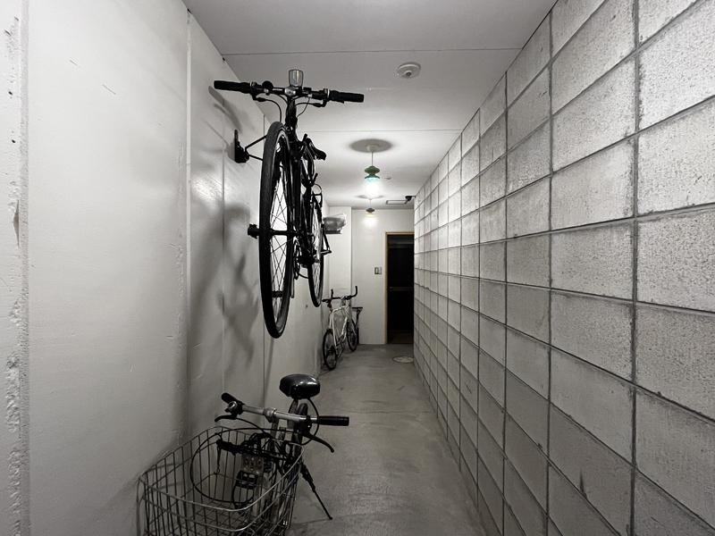 大阪市西区京町堀1丁目の賃貸物件/自転車はエントランスに。あまり大きいと置けないかもしれません。