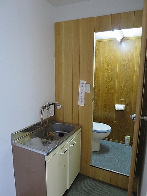 大阪市北区神山町2丁目の賃貸物件/キッチンとトイレは専用で完備