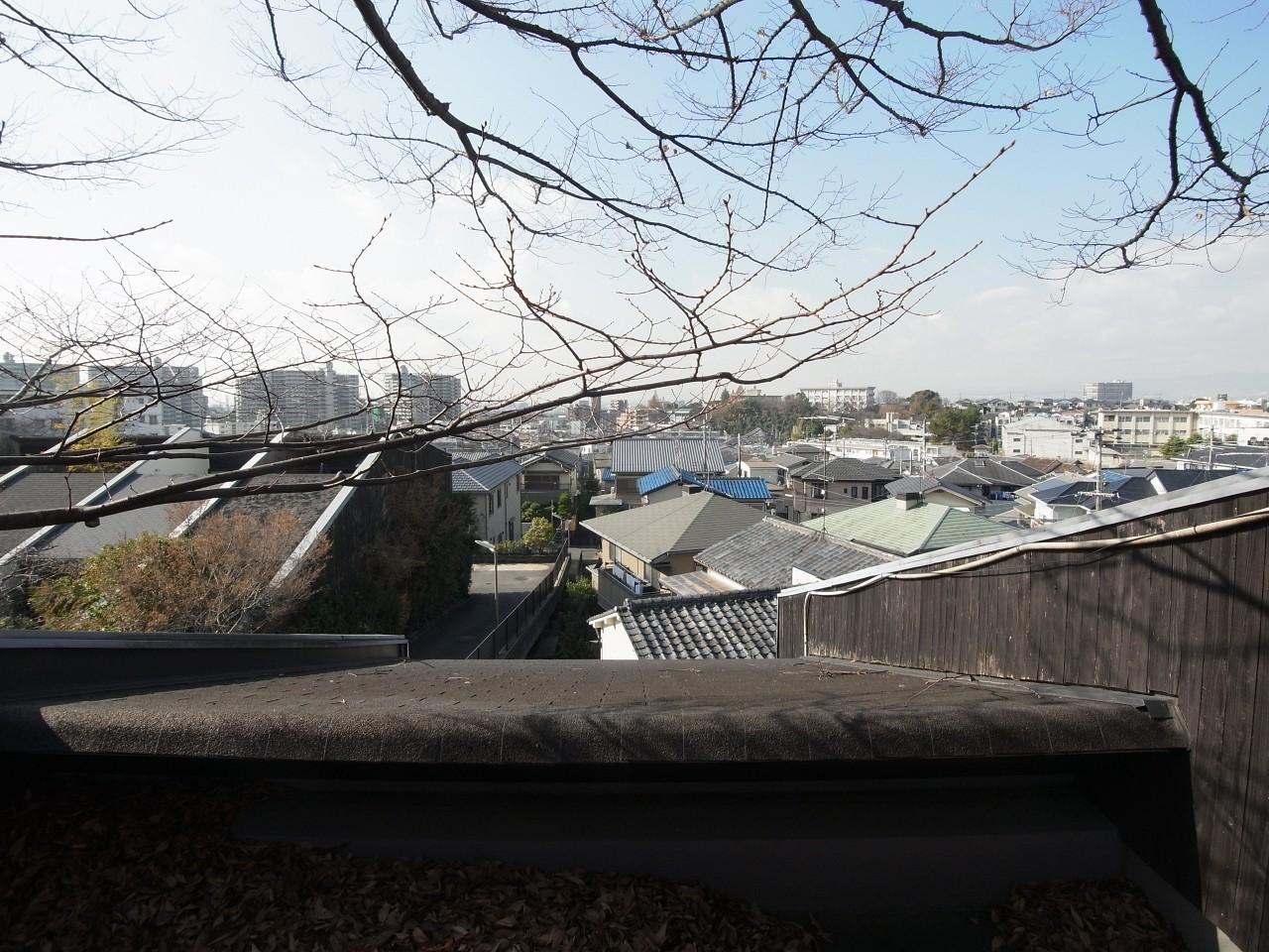 寝屋川市成田南町の賃貸物件/小高い丘の上なのでこの眺望