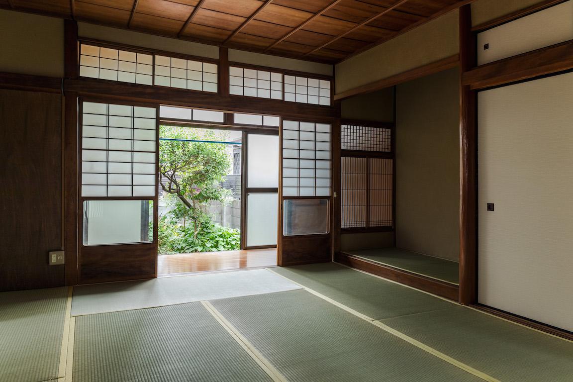 吹田市千里山西４丁目の賃貸物件/床の間に庭から採ってきた植物を飾っても素敵です。