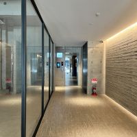 大阪市中央区南船場2丁目の賃貸物件/来客の好印象を誘うエントランス