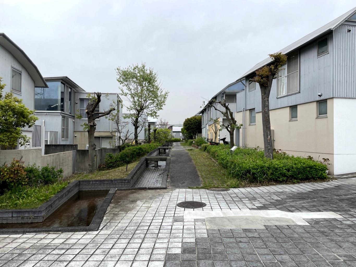 交野市星田西4丁目の賃貸物件/都市景観大賞など数々の街並み・建築賞を受賞した街並み（無電柱化されています）