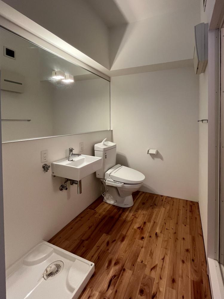 大阪府大阪市港区市岡元町3丁目の賃貸物件/広々とした洗面室。