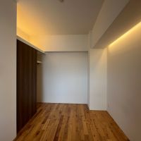 大阪府大阪市港区市岡元町3丁目の賃貸物件/部屋全体に開放感をもたらす高い天井。