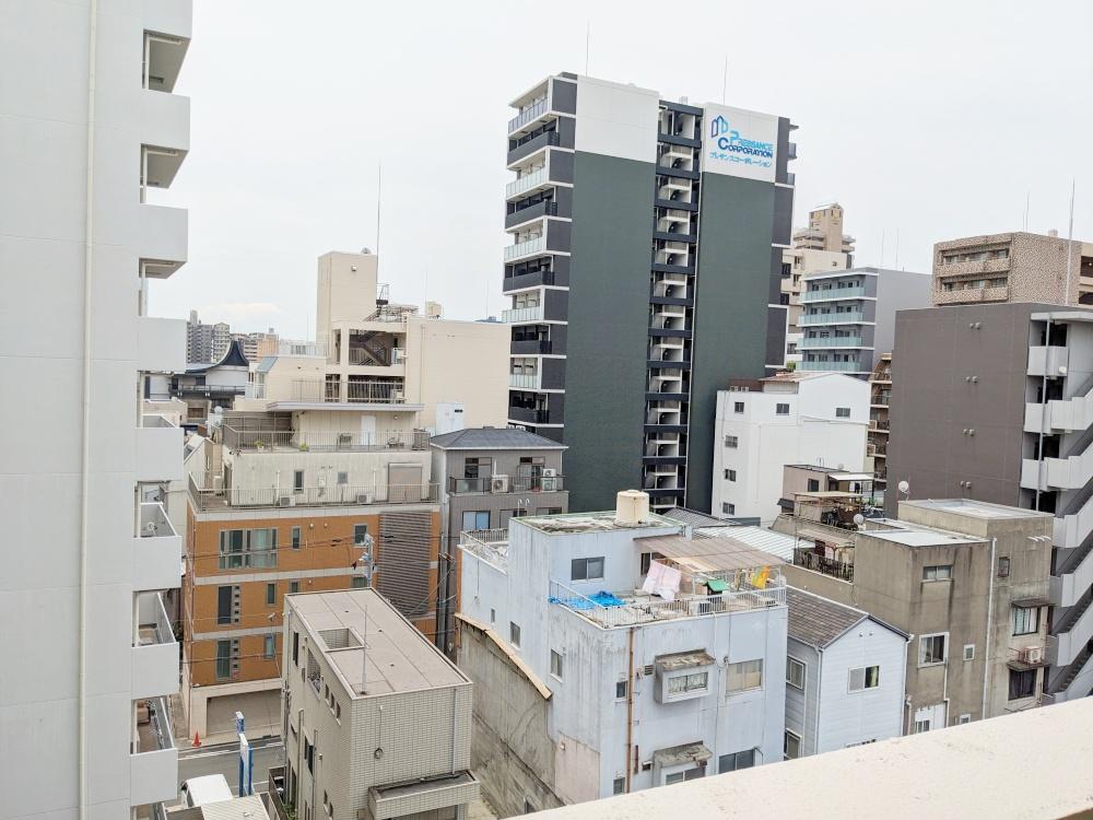 大阪市中央区谷町7丁目の賃貸物件/バルコニーから見える景色。