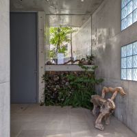 大阪府茨木市南春日丘4丁目の賃貸物件/玄関から部屋までのアプローチもぜひご覧頂きたいです。