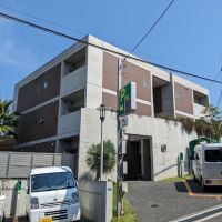 大阪府茨木市南春日丘4丁目の賃貸物件/建物外観。