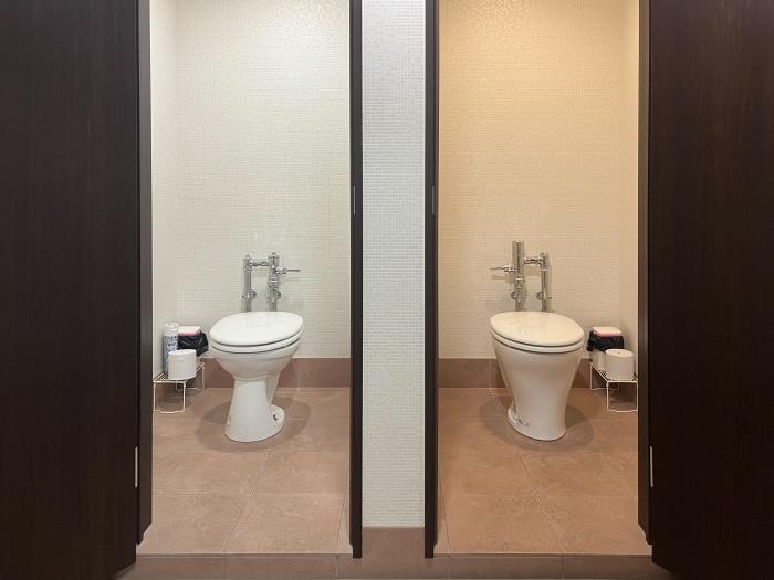 大阪市西区西本町３丁目の賃貸物件/女性用の共用トイレは10階にございます。