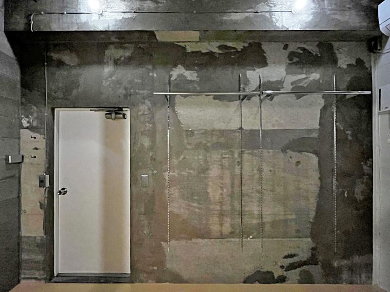 大阪市浪速区元町の賃貸物件/天井高は十分、長さのあるものも収納可。