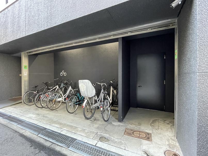 大阪市西区靭本町2丁目の賃貸物件/南側の勝手口。バックヤード用に。