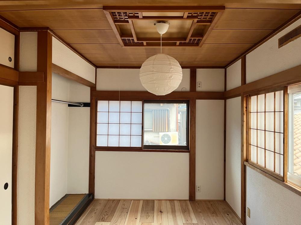東大阪市額田町の賃貸物件/どの部屋も天井が素敵なんです