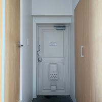 大阪市住吉区大領4丁目の賃貸物件/レトロな玄関ドア