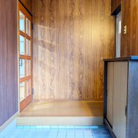 大阪府大阪市旭区太子橋３丁目の賃貸物件/懐かしさを感じる玄関。