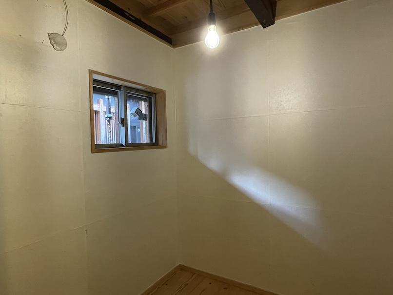大阪市北区豊崎１丁目の賃貸物件/「おこもり部屋」とでも名付けたくなるくらいの籠れる感。